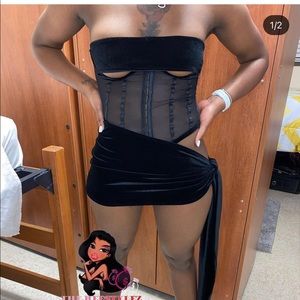 Black Medusa dress